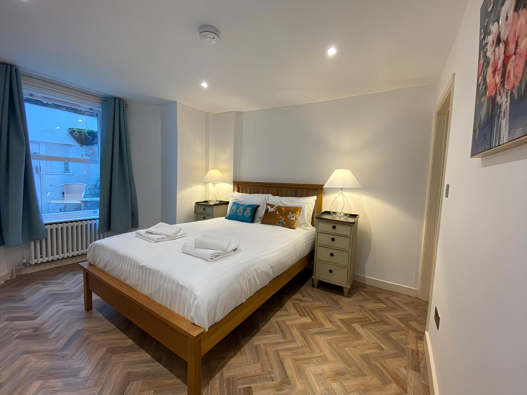 Stunning 1Br - Super Central- Peaceful Area - Lower Ground Apartment Cambridge  Exterior photo