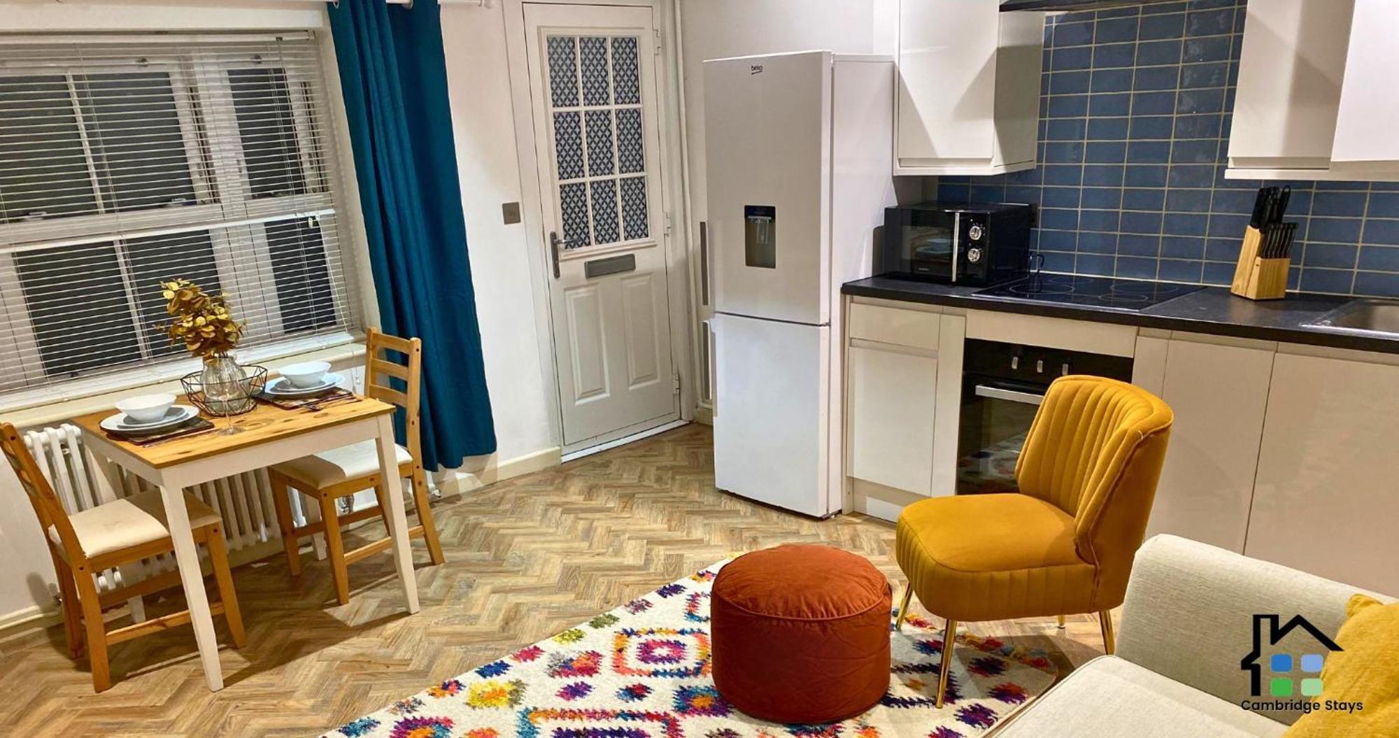 Stunning 1Br - Super Central- Peaceful Area - Lower Ground Apartment Cambridge  Exterior photo